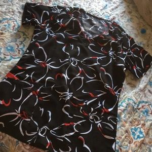 NWOT 🏷 Women’s Scrub Top!